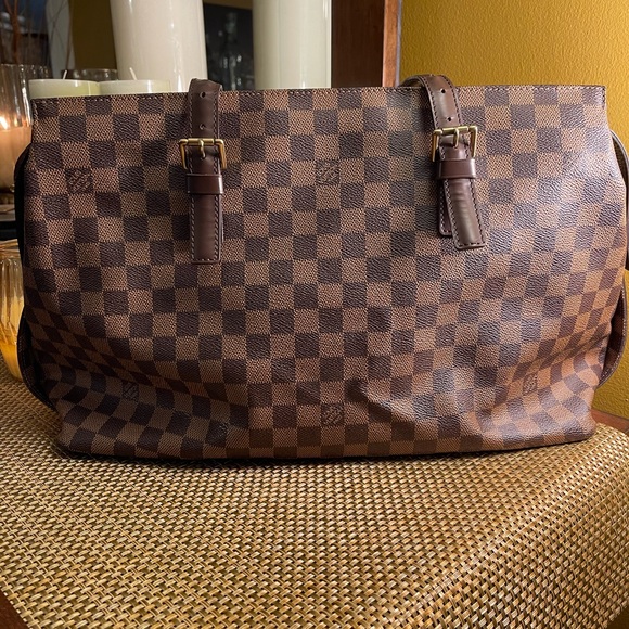 Authentic LV Chelsea HANDBAG - Picture 8 of 16